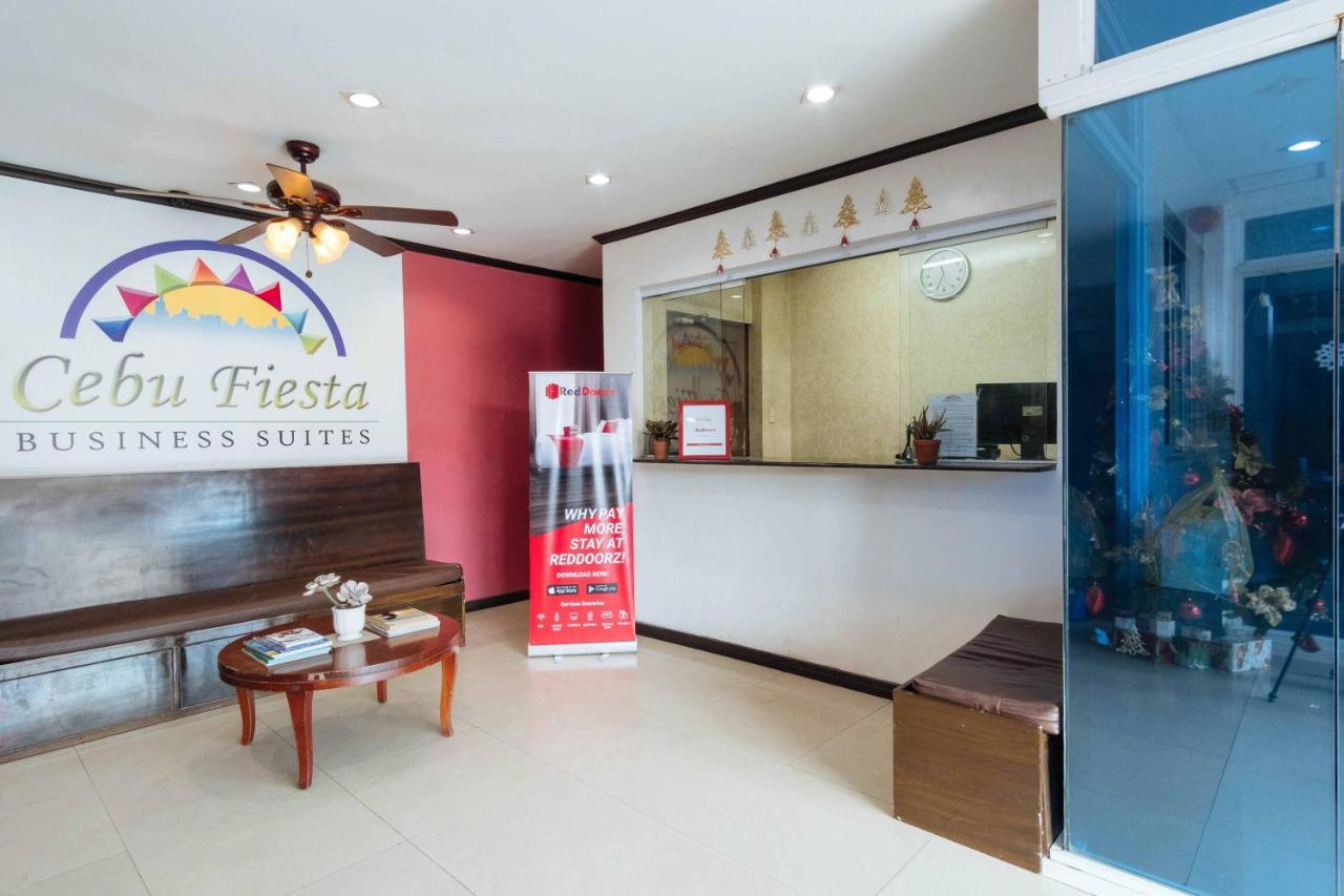 Hotel RedDoorz @ Bonifacio St Cebú Exterior foto
